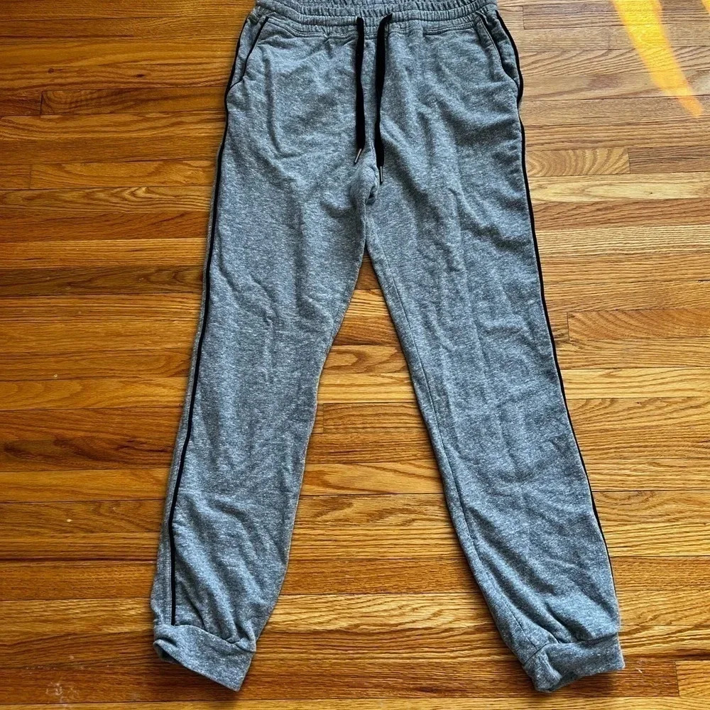 Forever21 contemporary joggers